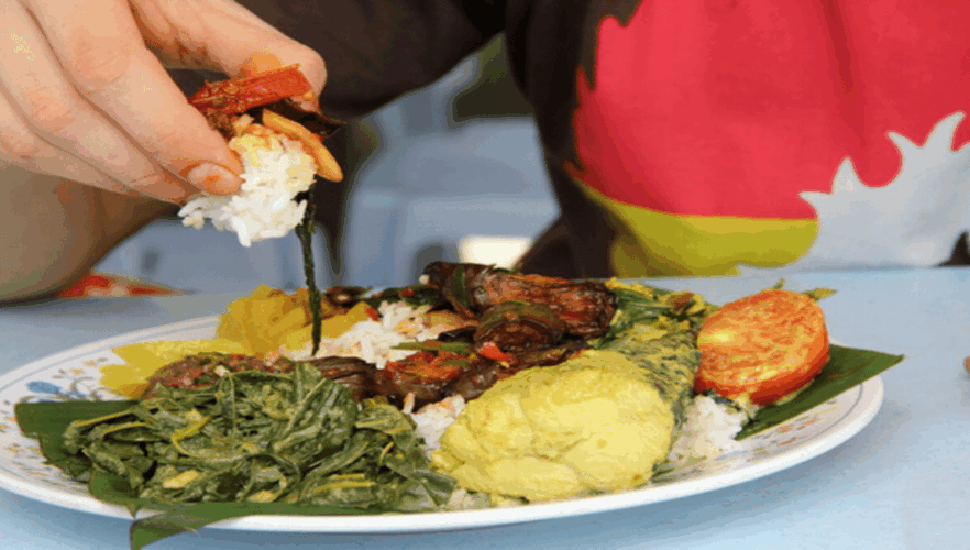 Makan Pakai Tangan
