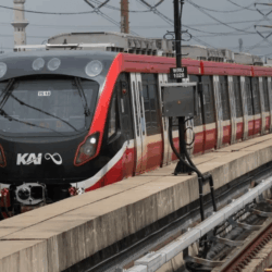 Penumpang LRT