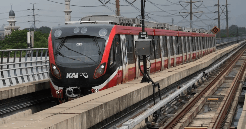 Penumpang LRT