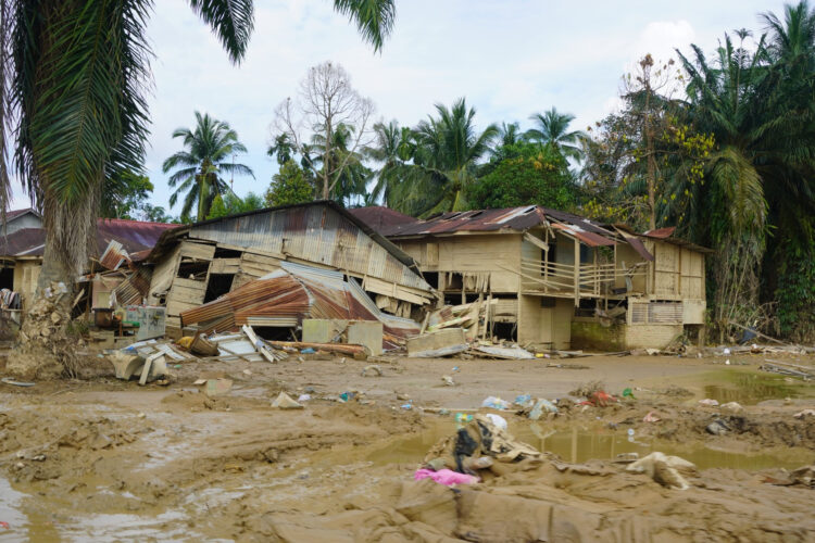 Lazis Darul Hikam Berikan Harapan Baru Pasca Banjir Sumatra