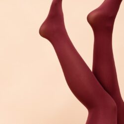 Strumpfhosen Warna-warni: Gaya Cerah di Musim Dingin