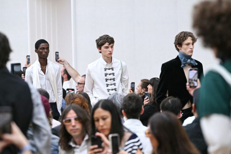 Paris Fashion Week: Sorotan Utama di Ranah Mode Pria