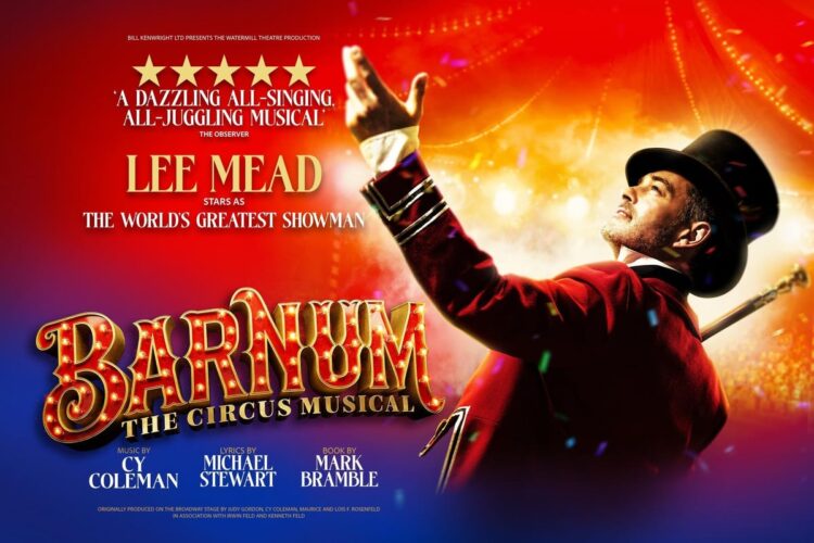 Lee Mead Hidupkan P.T. Barnum dengan Magis di Panggung Musikal