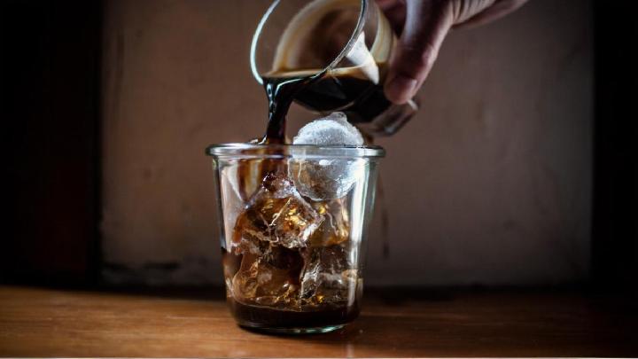 Pesona Raja Charles di London Fashion Week 2026