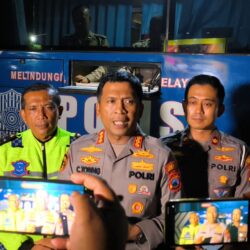 Ilustrasi layanan sim malam untuk artikel Layanan SIM Malam Polresta Sidoarjo Sambut Warga